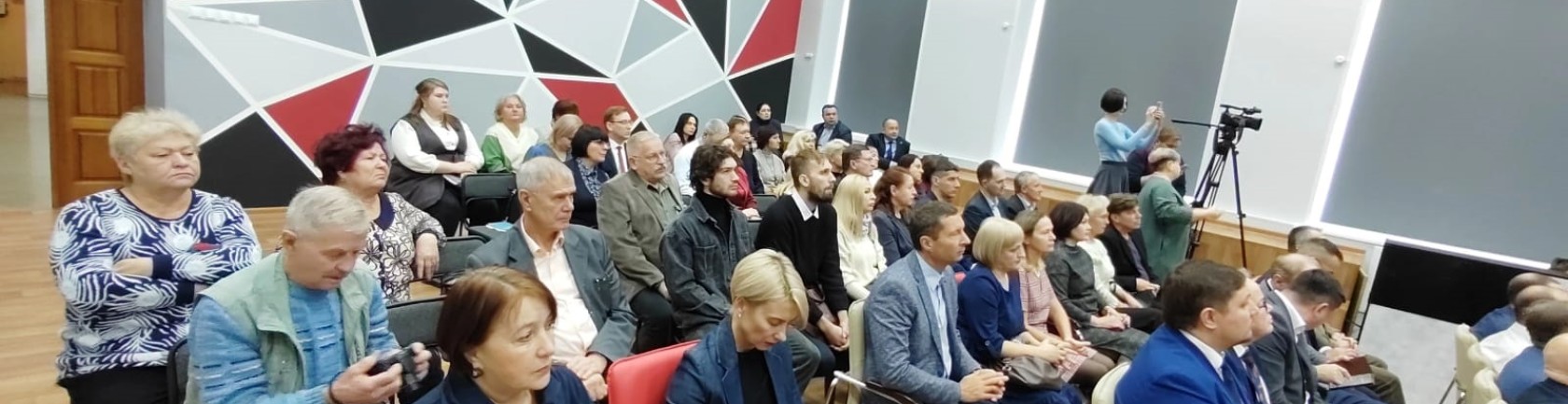 Общественники Железногорска приняли участие в общественных слушаньях